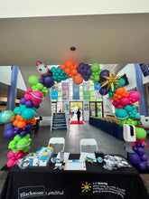 Load image into Gallery viewer, Basic Organic Balloon Arch Rental - Lush Balloons
