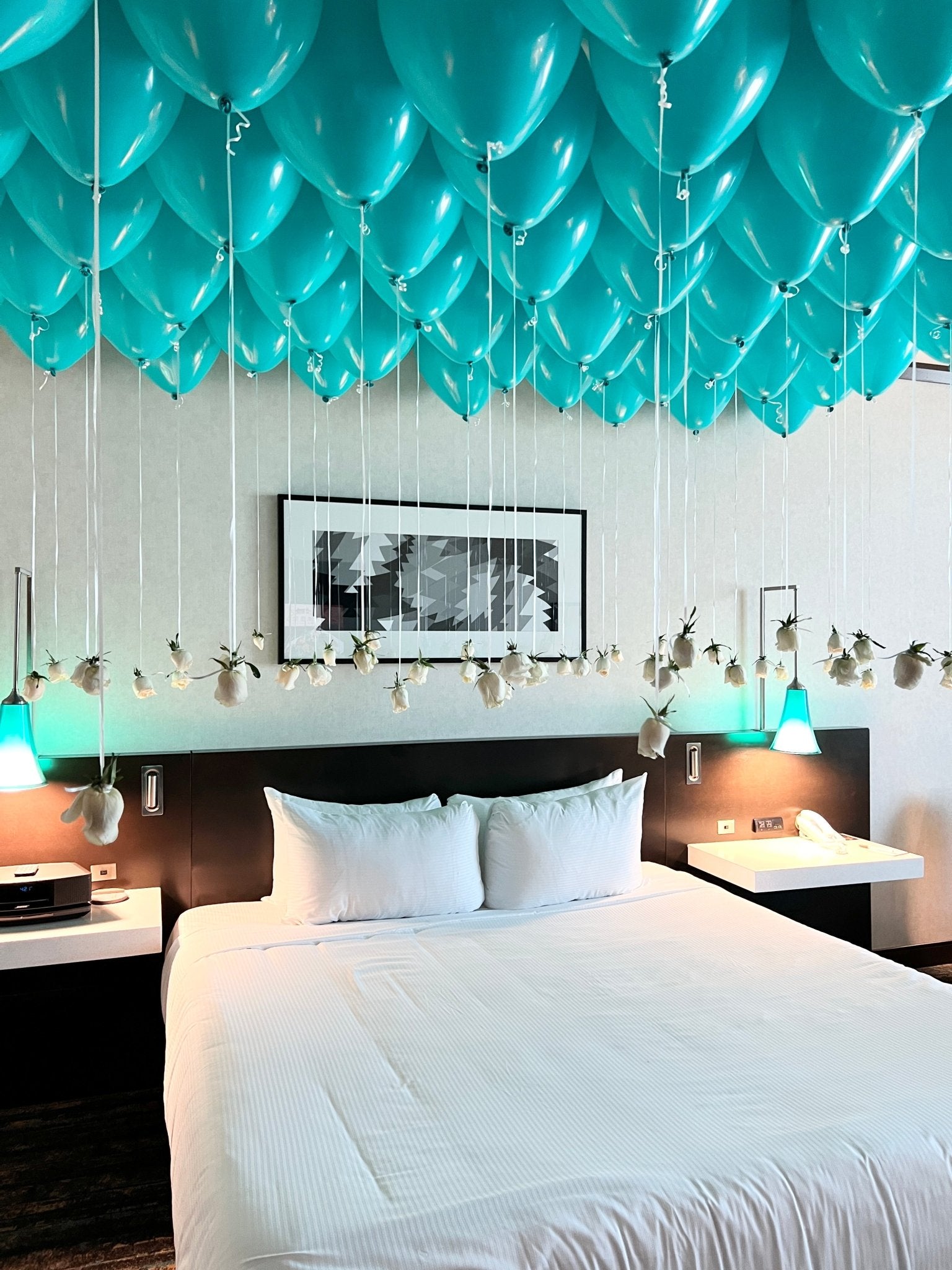 Floating Roses Room Decor - Lush Balloons
