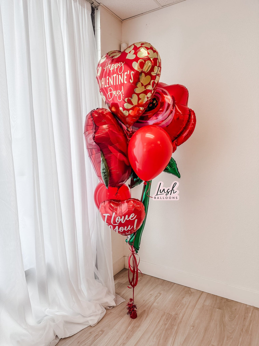 JUMBO Roses Helium Bouquet ❤️ | Valentine's 2024 - Lush Balloons